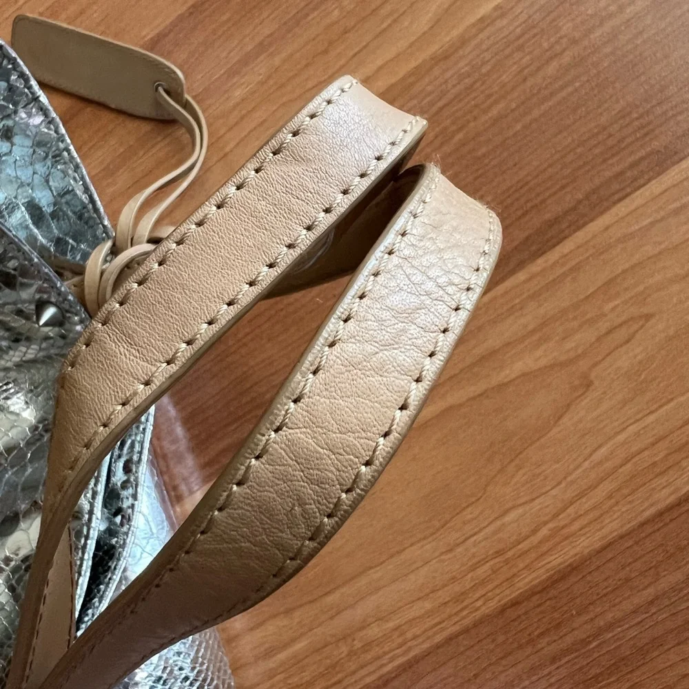 Sam Edelman Metallic Snake Print Tote Bag Silver Large Shoulder Bag - Picture 16 of 16